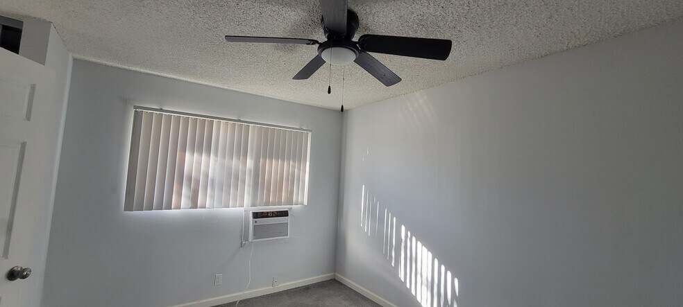 Building Photo - 19170 CA-18