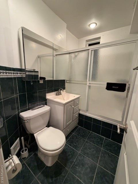 Building Photo - 14-16-16 Stoner Ave