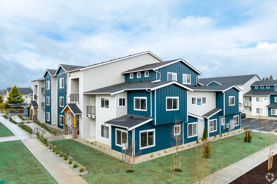 Exterior - Wyndstone Apartments