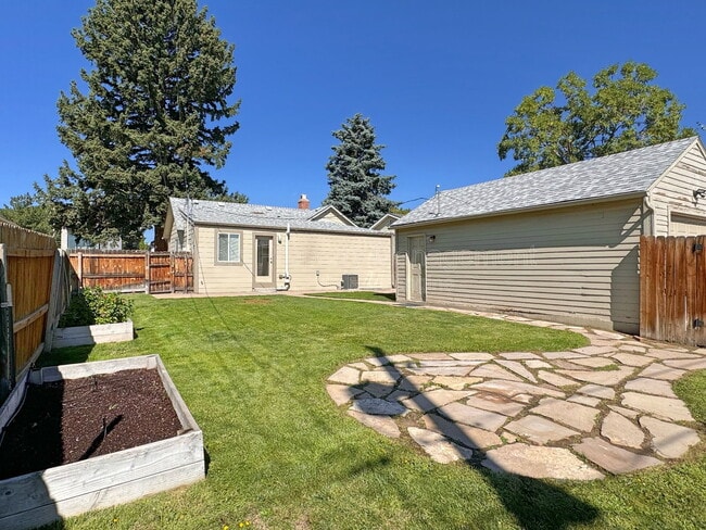 Building Photo - 4720 Elm Ct