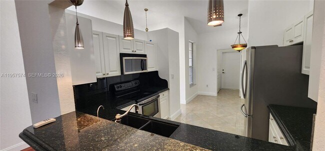 Building Photo - 7400 S Aragon Blvd