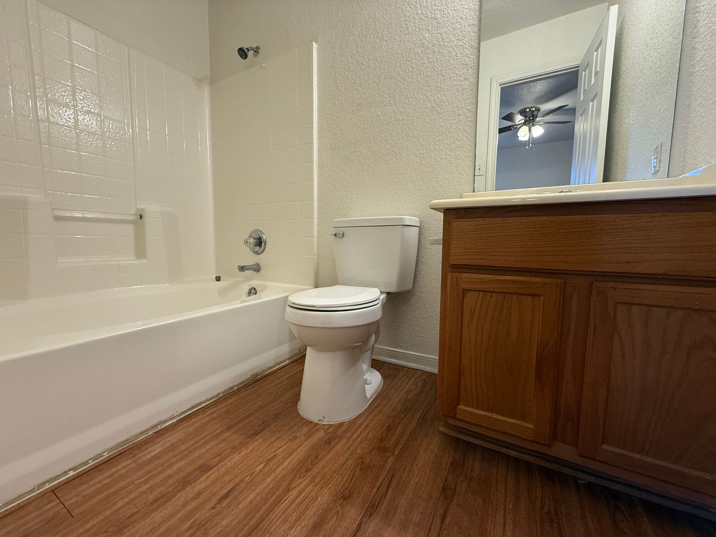 Building Photo - 1403 Dugger Cir