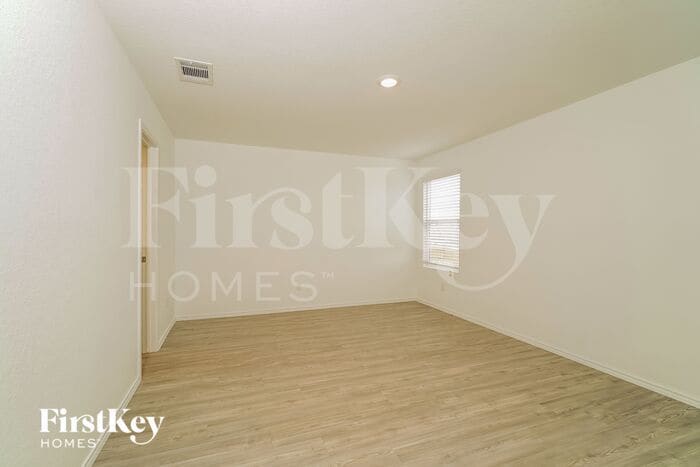 Building Photo - 13022 Rosemary Cove