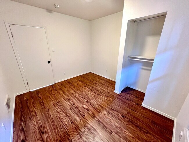Building Photo - 2 Bedroom Apartment in the Heart of Tacoma