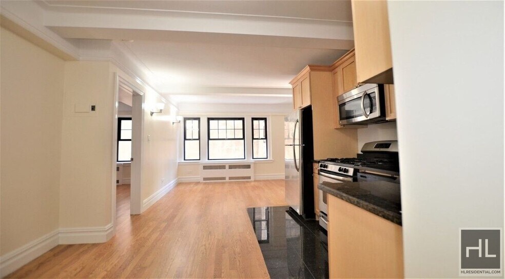 Building Photo - Christopher Street