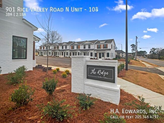 Building Photo - 901 Rice Vly Rd N