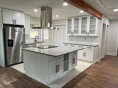 Building Photo - 2630 Elon St