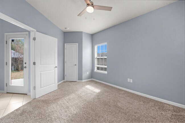 Building Photo - 4596 Hermosa Rd