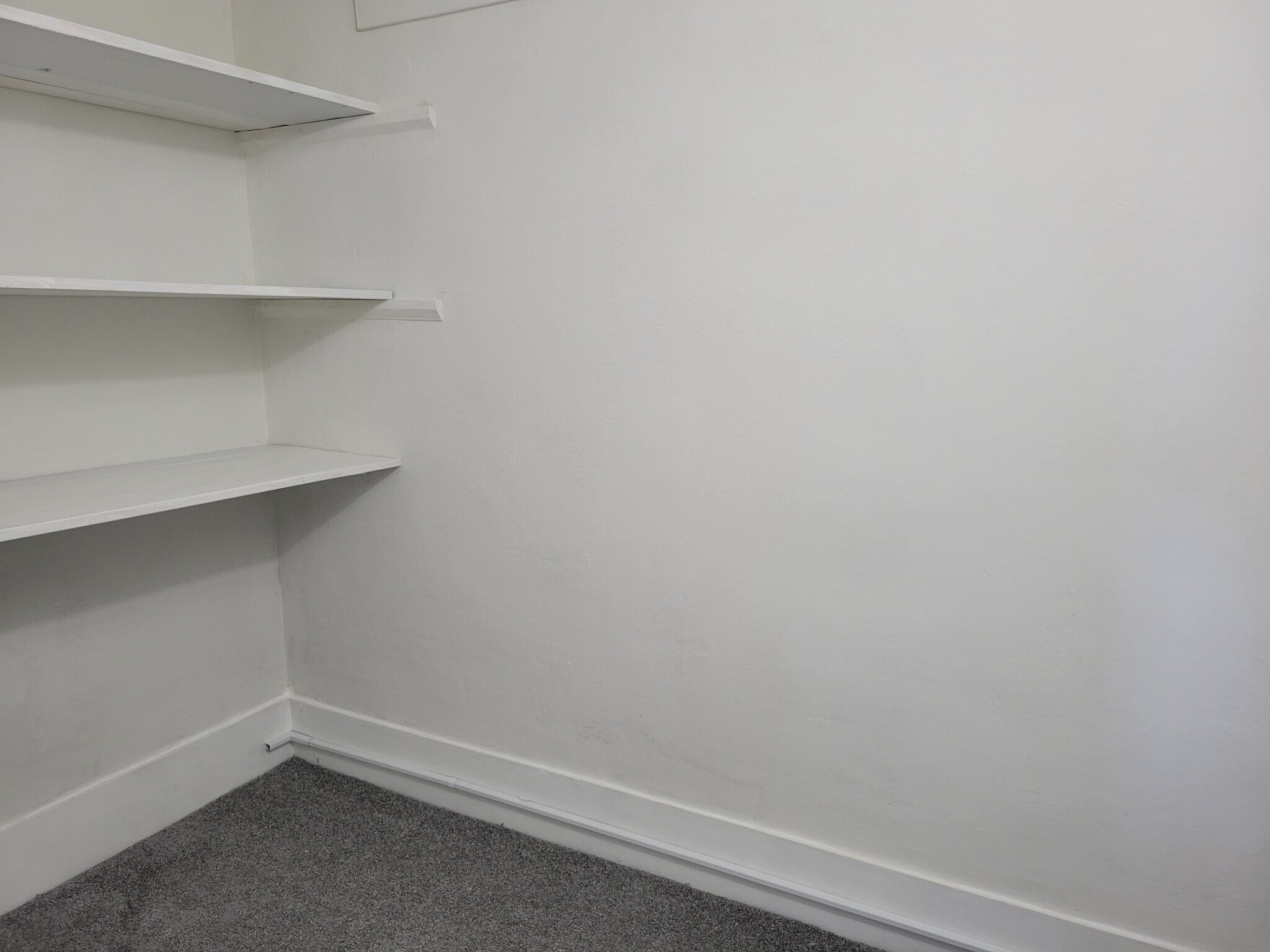 Building Photo - 106 Emerson Ave