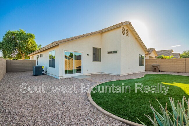 Building Photo - 1098 W Oak Tree Ln