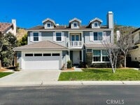 Building Photo - 1574 Glencrest Dr
