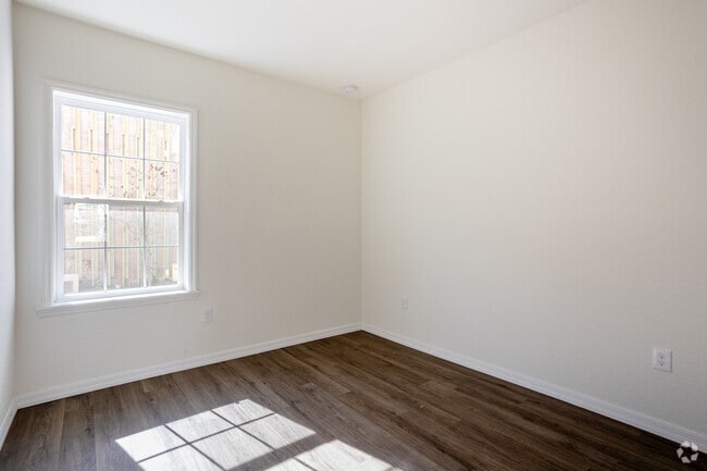 2BD, 2BA - 850SF - 915 Ariana Apartment Community