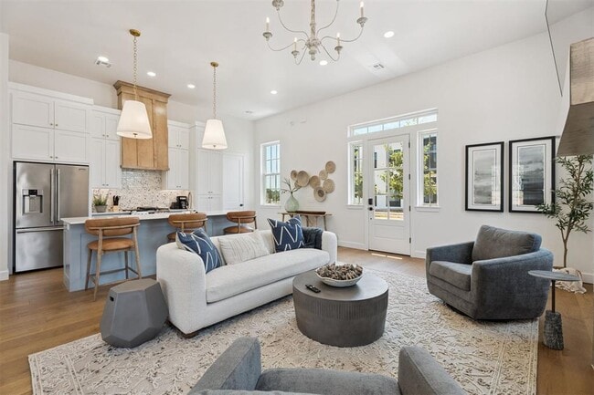 Building Photo - 18817 Selah Wy