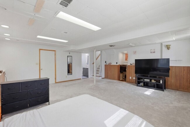 Building Photo - 1506 W Palm Dr