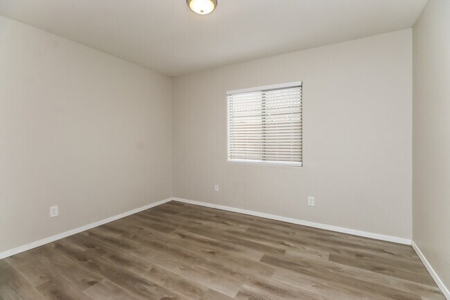 Building Photo - 11259 E Caballero St