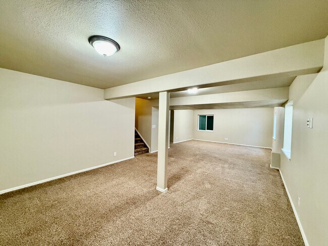 Building Photo - Spacious 4-Bedroom Home with Main level Living