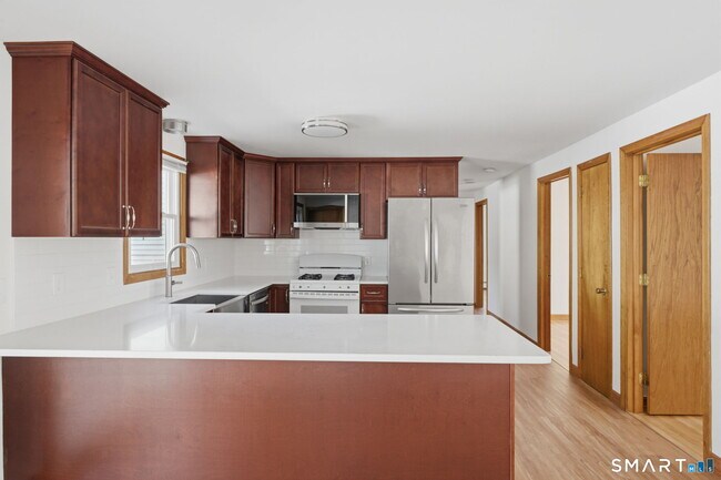 Building Photo - 112 Joy Ln