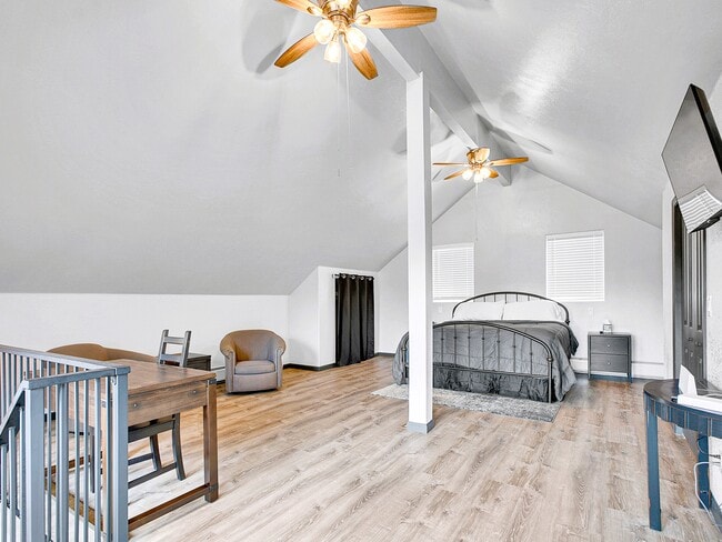 Building Photo - 785 Warren Gulch Rd