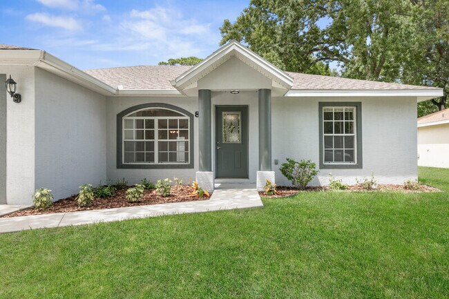 Building Photo - 884 Winchester St