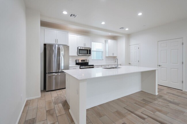 Interior Photo - Encanto Apartments