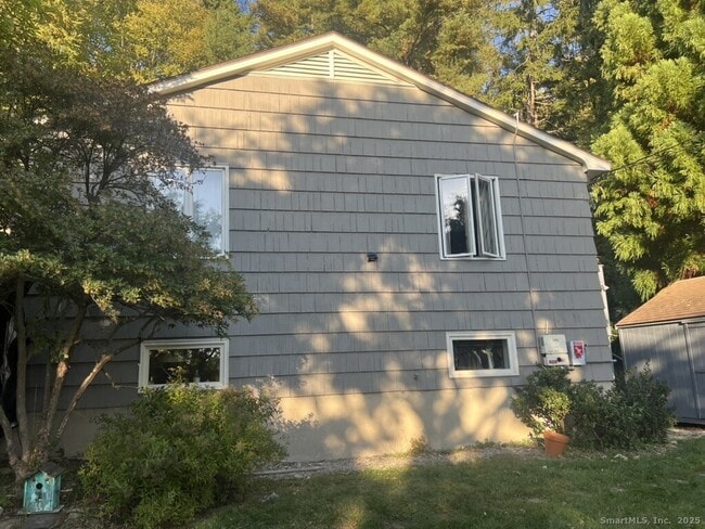 Building Photo - 106 Injun Hollow Rd