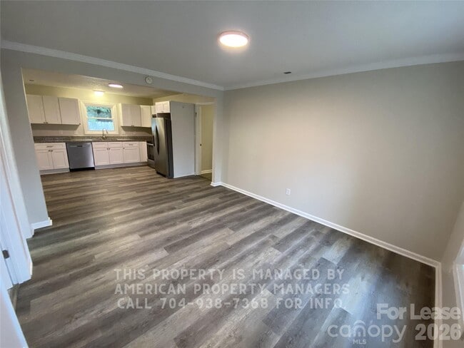 Building Photo - 135 Earnhardt Ave