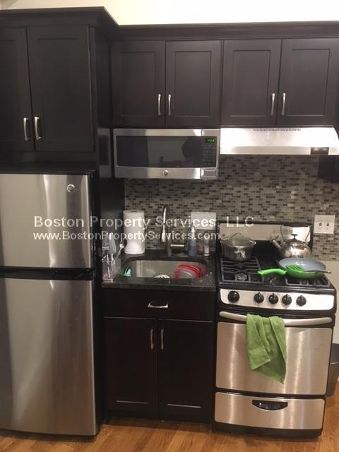 Building Photo - 497 Commonwealth Ave