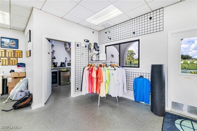 Building Photo - 3320 Olympic Dr