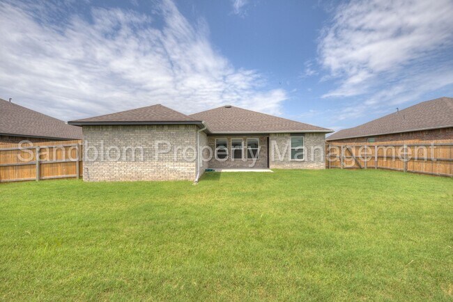Building Photo - For Lease | East Tulsa - BA Schools | $189...