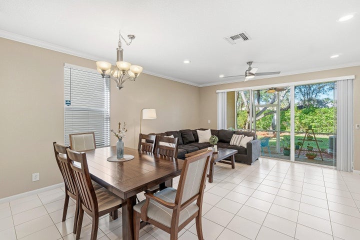 Building Photo - 9911 Porta Leona Ln