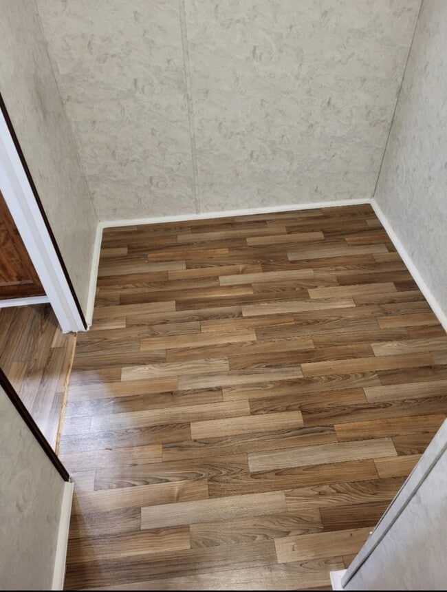 Building Photo - 21 Serena Dr