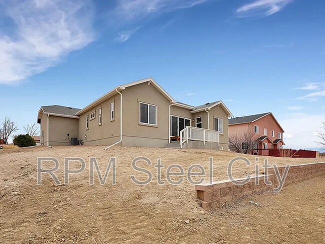 Building Photo - 753 S Laurue Dr