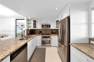 Building Photo - 2 bedroom in Sunny Isles Beach FL 33160