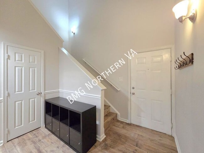 Building Photo - 46630 Drysdale Terrace