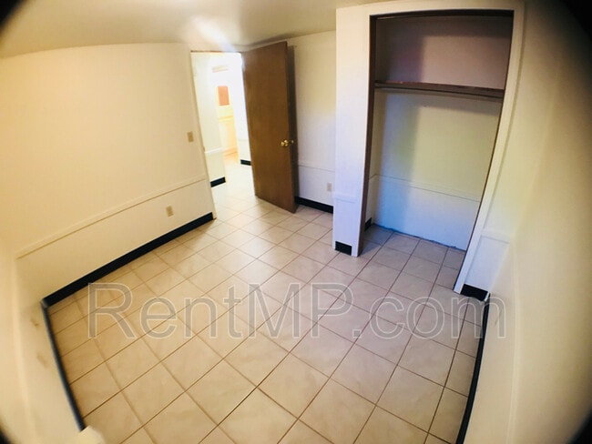 Building Photo - 1915 S Stockman Rd