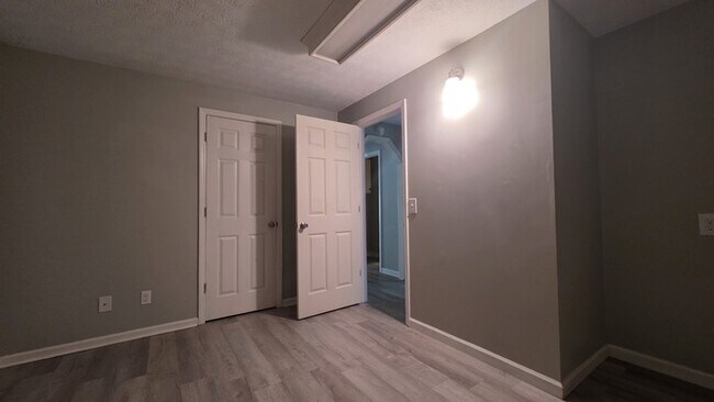 Building Photo - Beautiful Home Now For Lease