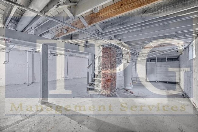 Building Photo - 1825 E 67th St