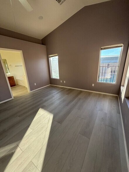 Building Photo - 3464 S Moccasin Trail