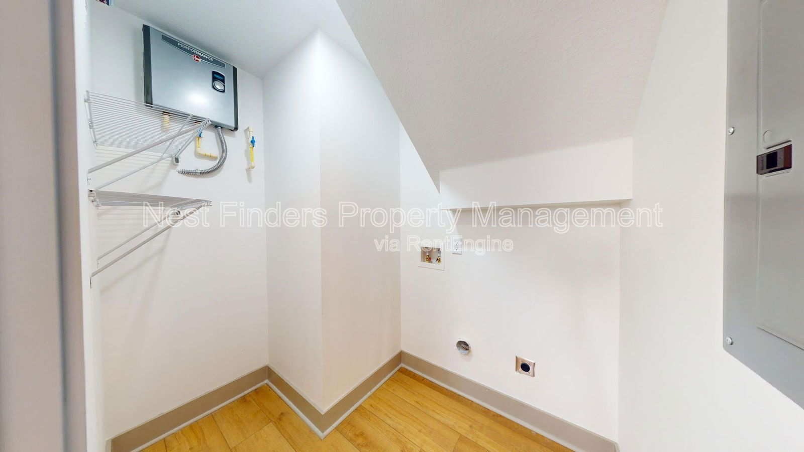Building Photo - 966 Ingleside Ave