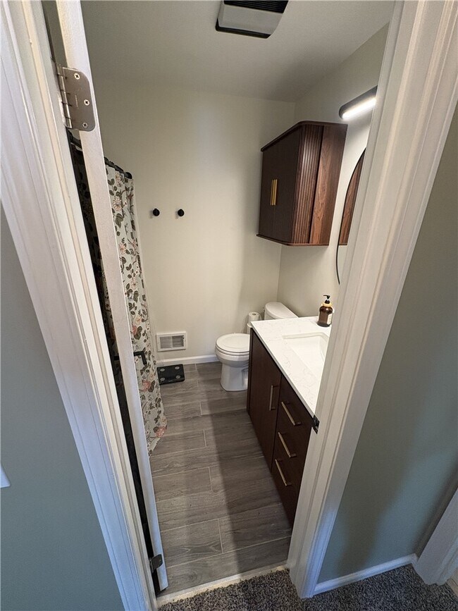 Building Photo - 390 Everwild Ln