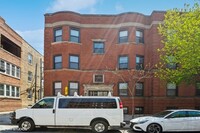 Building Photo - 1363 W Sunnyside Ave