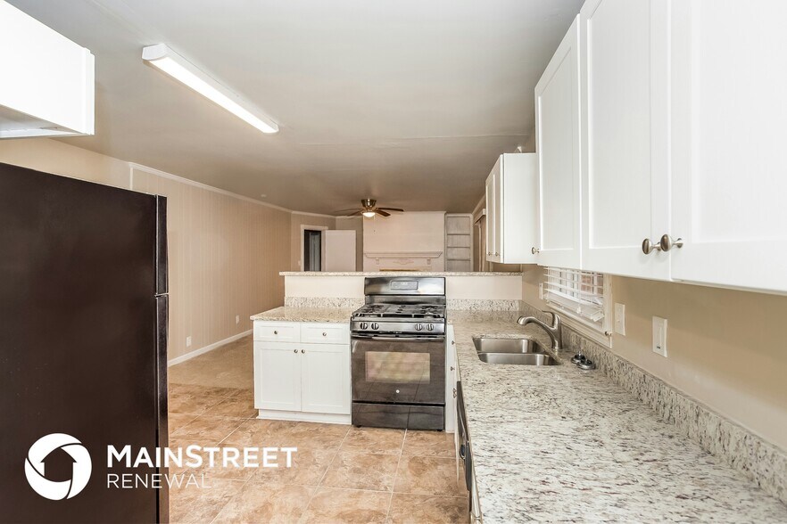 Building Photo - 1354 Pendley Dr