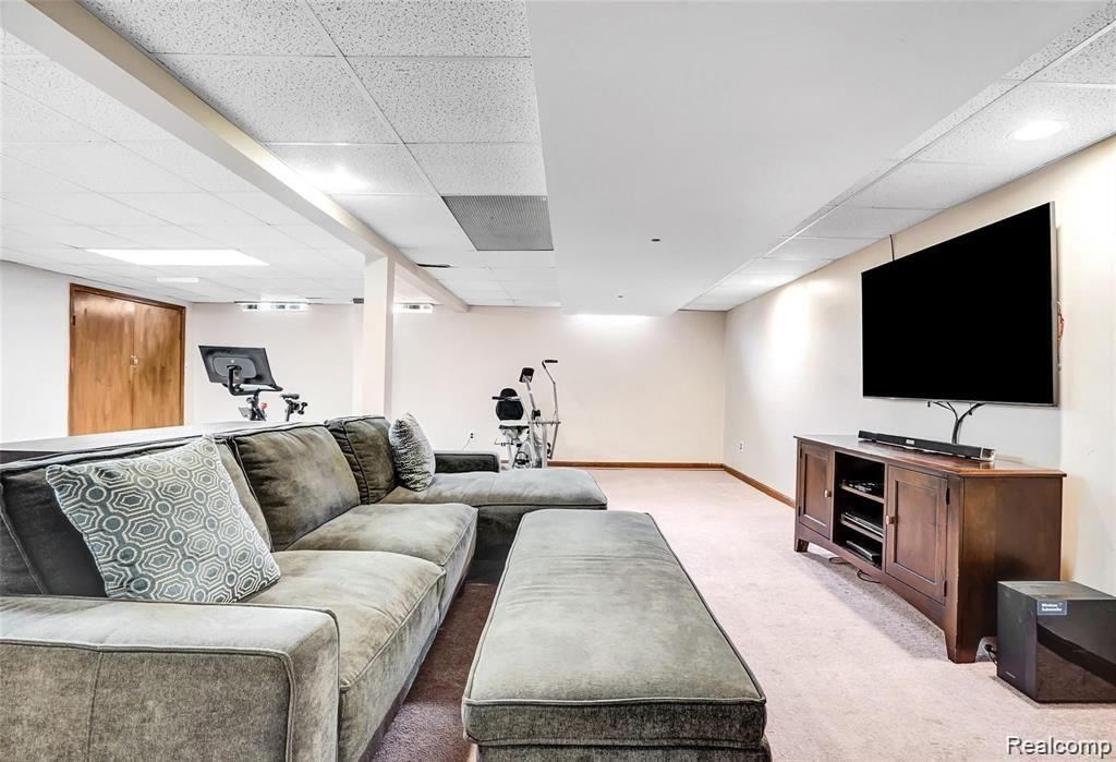 Building Photo - 41223 Sesame Dr