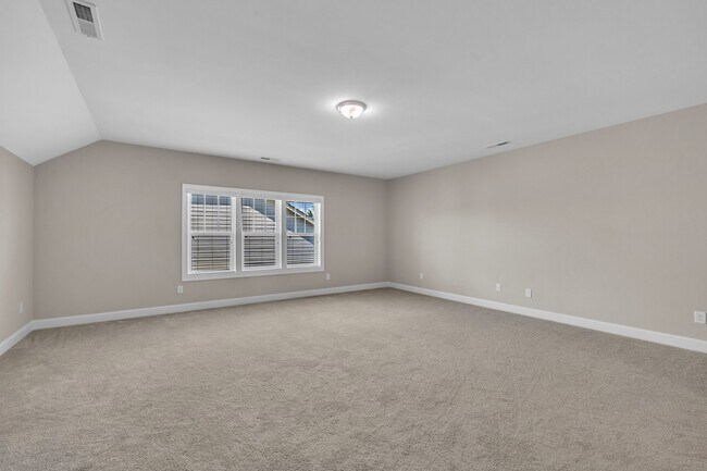 Building Photo - 747 Catherine Lake Ct