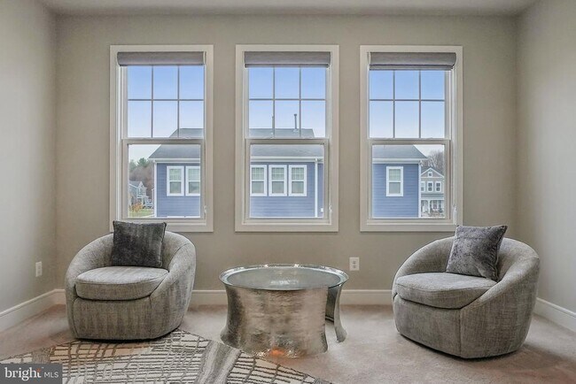 Building Photo - 101 Milvian Wy SE