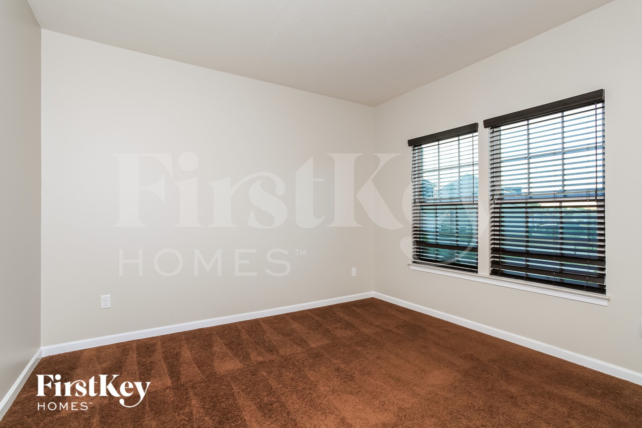 Building Photo - 5222 River Ridge Dr