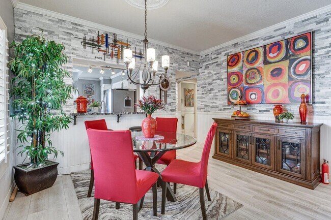 Building Photo - 474 Evergreen Ash