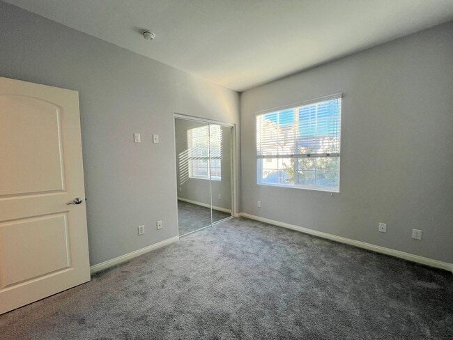 Building Photo - 4 Bedroom townhome available now in Cypress