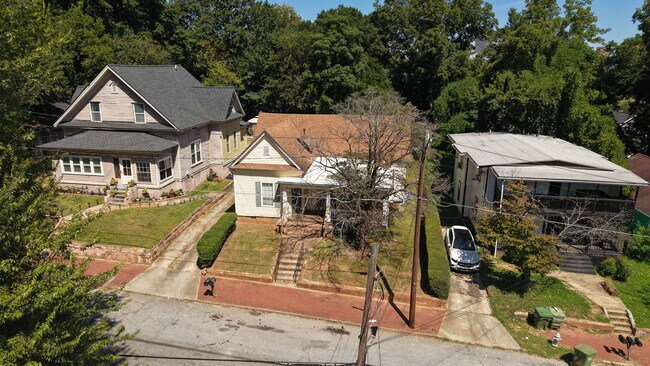 Building Photo - 227 Hendrix Ave SW