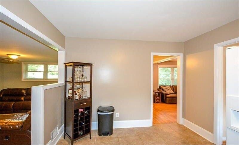 Building Photo - 2563 Dering Ct NE